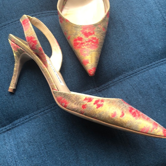 Manolo Blahnik Carolyne 70 Brocade Heels! - Picture 5 of 8